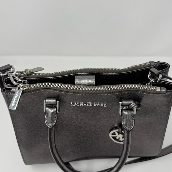 MICHAEL KORS Small Sutton Satchel - Picture 6 of 8